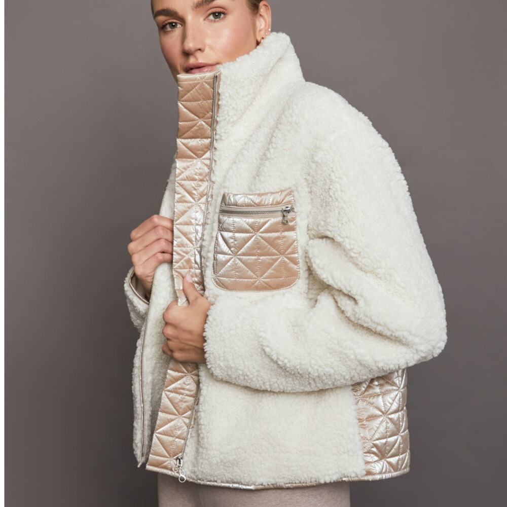 Carbon38 Oatmeal Rose Gold Foil Metallic Sherpa Quilted Full Zip Soft Jacket XS
